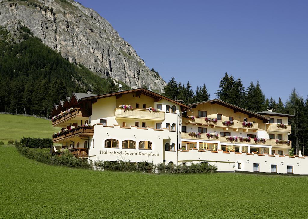 Hotel Kirchdach Gschnitz Екстер'єр фото